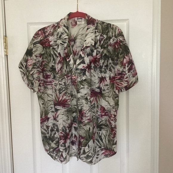 Tops - Ladies floral print blouse Size Large